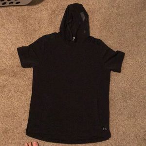 Under armor no sleeve training hoodie